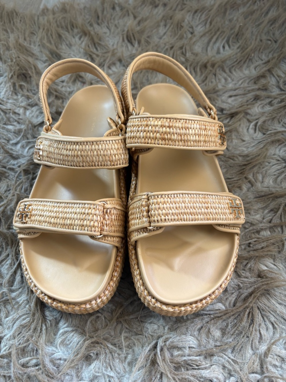 Tory Burch Beige Woven Platform Sandals - Picture 6 of 7